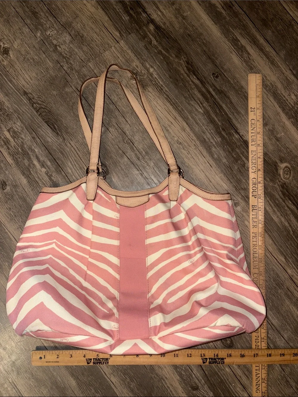 Coach stylish pink